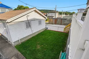 608 Delaware St, Martins Ferry, OH 43935 - Photo 39