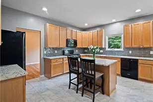 4754 Belmont Dr, Avon, OH 44011 - Photo 3
