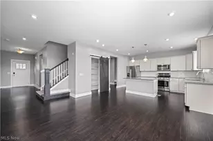 36392 Capri Ln, North Ridgeville, OH 44039 - Photo 15