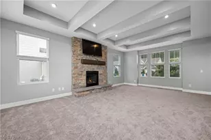 36392 Capri Ln, North Ridgeville, OH 44039 - Photo 11