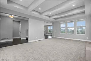 36392 Capri Ln, North Ridgeville, OH 44039 - Photo 9