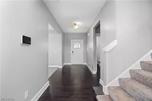 36392 Capri Ln, North Ridgeville, OH 44039 - Photo 7