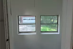 35 Palmer Ave, Campbell, OH 44405 - Photo 7