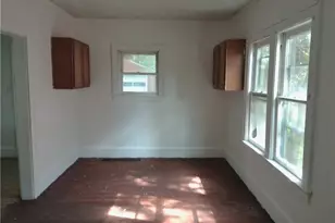 35 Palmer Ave, Campbell, OH 44405 - Photo 9
