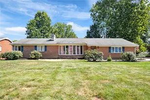 204 Sutton Ave NE, North Canton, OH 44720 - Photo 3