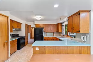 204 Sutton Ave NE, North Canton, OH 44720 - Photo 11