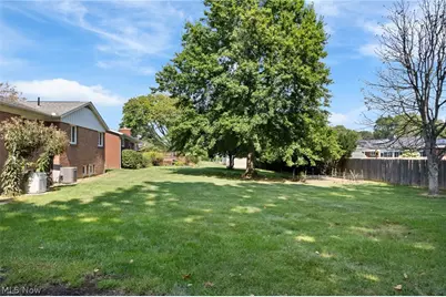 204 Sutton Avenue NE, North Canton, OH 44720 - Photo 31