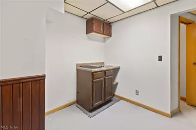 271 Seneca Street, Weirton, WV 26062 - Photo 25