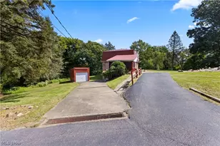 271 Seneca St, Weirton, WV 26062 - Photo 41