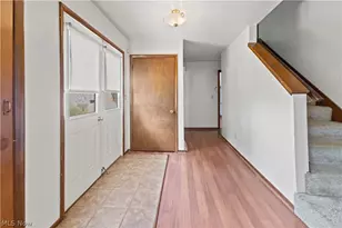 271 Seneca St, Weirton, WV 26062 - Photo 3
