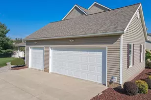 127 Whittlesey Dr, Tallmadge, OH 44278 - Photo 3