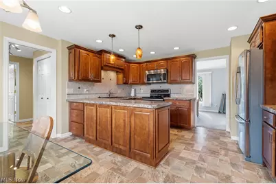 2215 Tamarack Circle NE, Canton, OH 44721 - Photo 17