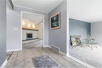 2215 Tamarack Circle NE, Canton, OH 44721 - Photo 11