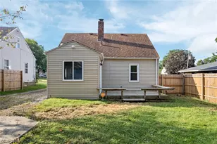 827 Davies Ave, Akron, OH 44306 - Photo 29