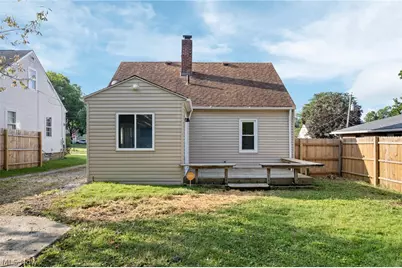 827 Davies Avenue, Akron, OH 44306 - Photo 29