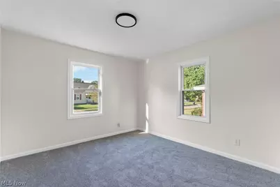 827 Davies Avenue, Akron, OH 44306 - Photo 13