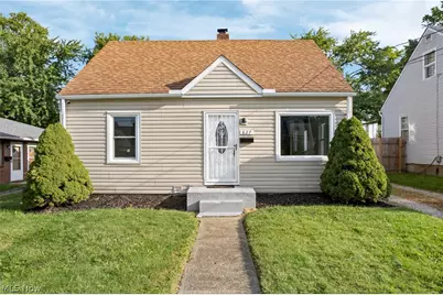 827 Davies Avenue, Akron, OH 44306 - Photo 3
