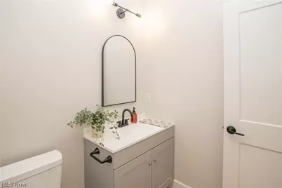 4327 Skycrest Drive NW, Canton, OH 44718 - Photo 29
