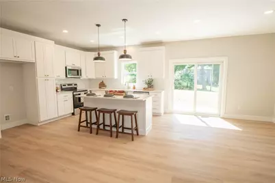 4327 Skycrest Drive NW, Canton, OH 44718 - Photo 9