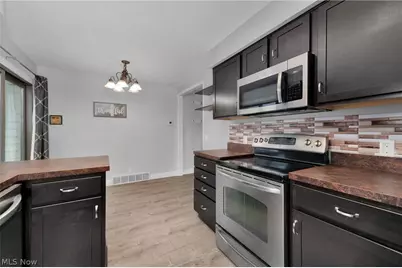 4417 Queen Anne Avenue, Lorain, OH 44052 - Photo 13