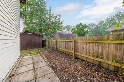 4417 Queen Anne Avenue, Lorain, OH 44052 - Photo 43
