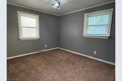 2191 Frostwood Drive, Youngstown, OH 44515 - Photo 7