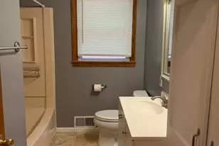 2191 Frostwood Dr, Youngstown, OH 44515 - Photo 5