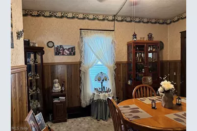 314 W 3rd Street, Uhrichsville, OH 44683 - Photo 11