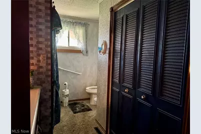 314 W 3rd Street, Uhrichsville, OH 44683 - Photo 15