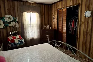 314 W 3rd St, Uhrichsville, OH 44683 - Photo 19