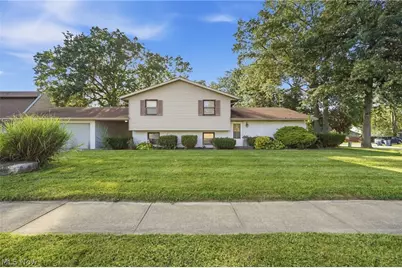 1401-1403 Lindenwood Drive, Lorain, OH 44053 - Photo 1
