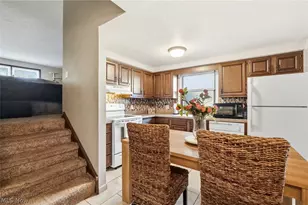 1401-1403 Lindenwood Dr, Lorain, OH 44053 - Photo 9