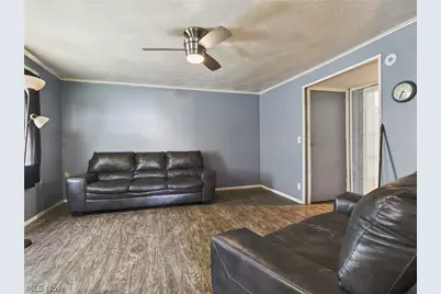 56031 W 2nd Street, Bridgeport, OH 43912 - Photo 3