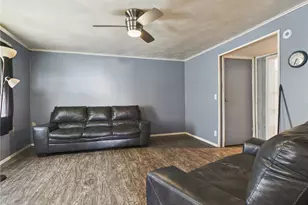 56031 W 2nd St, Bridgeport, OH 43912 - Photo 3