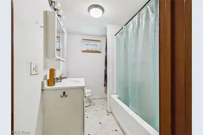 56031 W 2nd Street, Bridgeport, OH 43912 - Photo 9