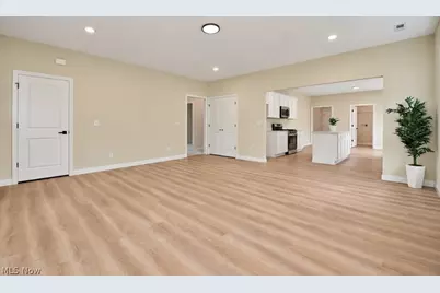 193 Linden Drive, Painesville Twp, OH 44077 - Photo 9