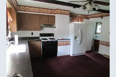 875 Washington, Bergholz, OH 43908 - Photo 11