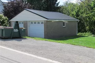 875 Washington, Bergholz, OH 43908 - Photo 5