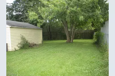 12503 Carrington Avenue, Loveland, OH 44135 - Photo 7