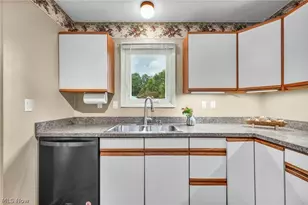4914 Meadow Moss Ln, North Ridgeville, OH 44039 - Photo 25