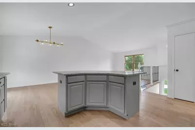 10142 Hillcrest Road, Kirtland, OH 44094 - Photo 9