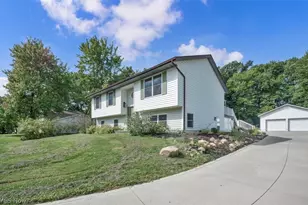 10142 Hillcrest Rd, Kirtland, OH 44094 - Photo 37