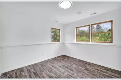 10142 Hillcrest Road, Kirtland, OH 44094 - Photo 23