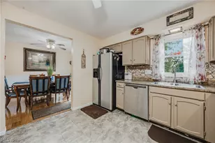 1004 Lancaster Dr, Medina, OH 44256 - Photo 9