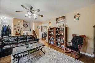 1004 Lancaster Dr, Medina, OH 44256 - Photo 5