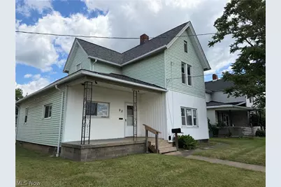 32 Cherry Road NW, Massillon, OH 44646 - Photo 1