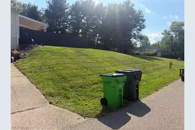 1813 Walnut Street, Coshocton, OH 43812 - Photo 7