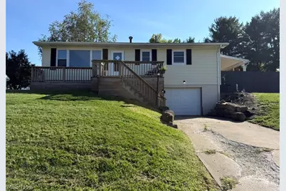 1813 Walnut Street, Coshocton, OH 43812 - Photo 1