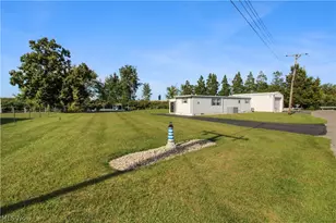 2825 W Rising Sun Rd, Port Clinton, OH 43452 - Photo 9