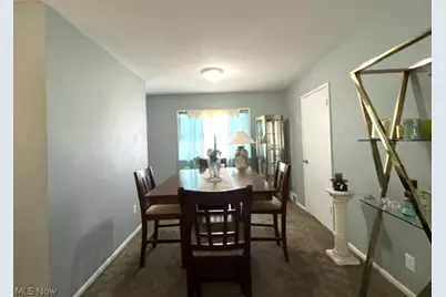 902 Warrington Road, Akron, OH 44320 - Photo 7